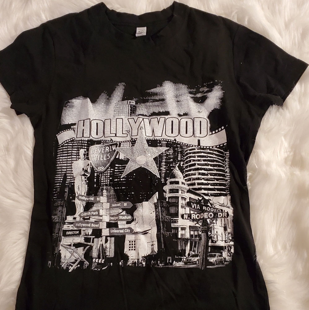 Tee shirt